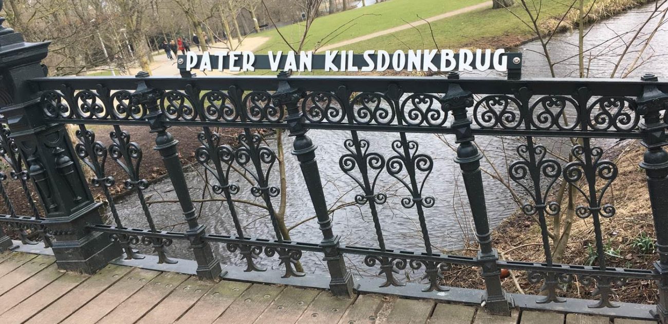 Brug in Amsterdam genoemd naar pater Jan van Kilsdonk