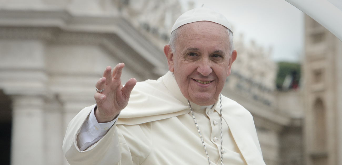 Met belangeloosheid en liefde, paus Franciscus over pater Frans