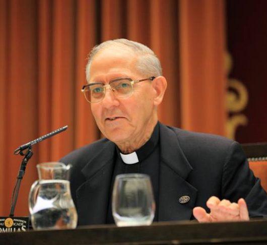 Pater Adolfo Nicolás sj kondigt terugtreden aan