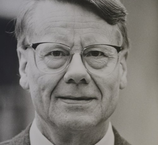 Overlijdensbericht Paul Mommaers sj (1935-2022)