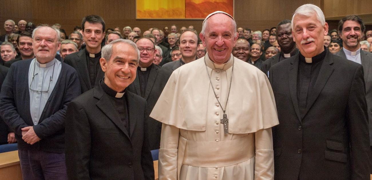 Paus Franciscus geeft nieuwe opdracht aan jezuïeten 1