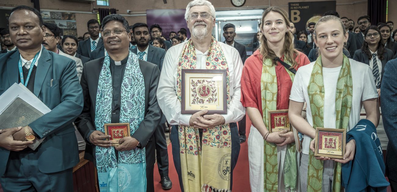 Stenen verlegd, bergen verzet