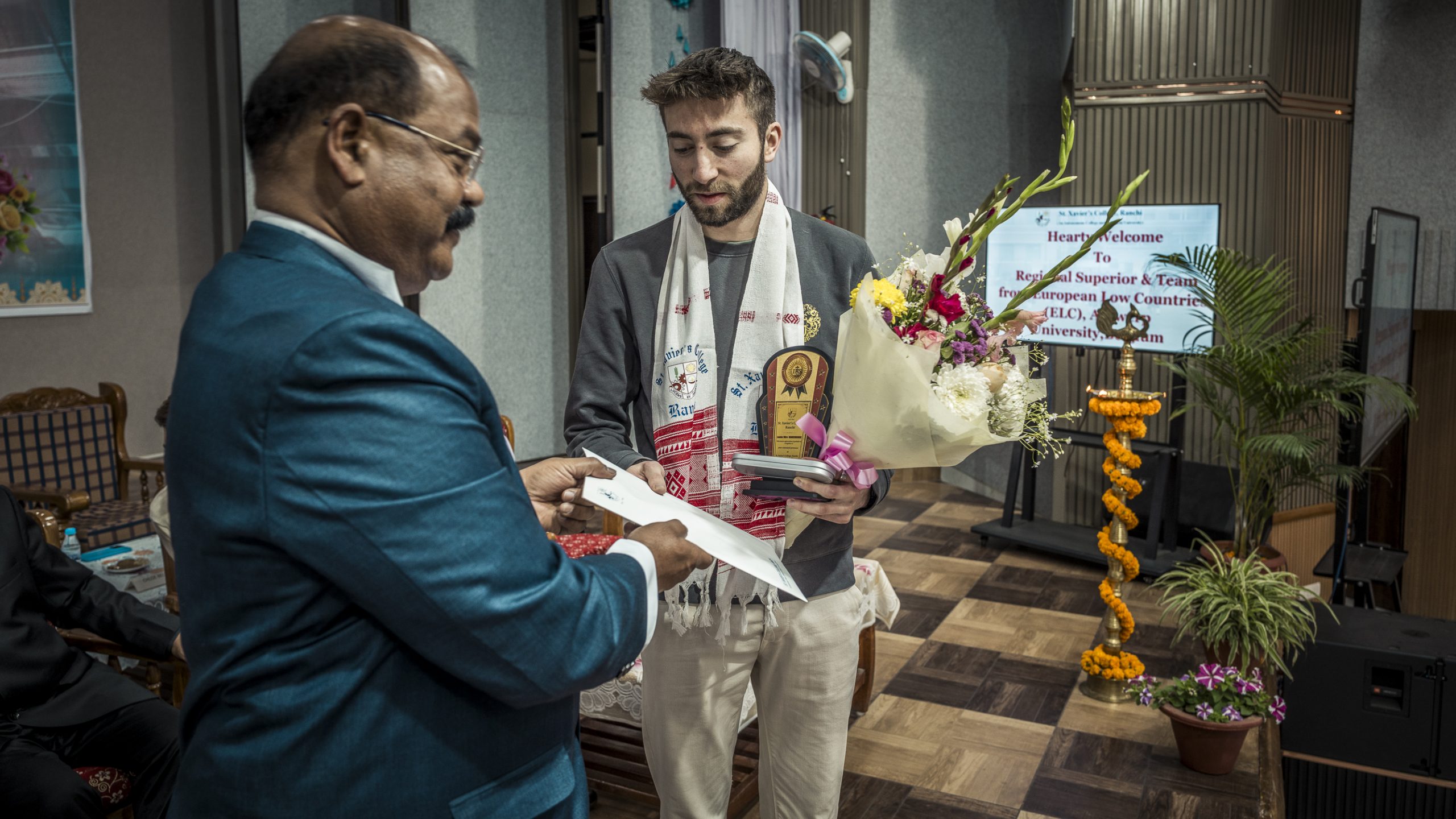 Stenen verlegd, bergen verzet 2